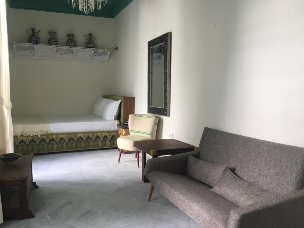 Dar Ben Gacem Kahia Bed and Breakfast Tunis Kamer foto